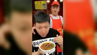 贪吃强子吃瓜,瓜界新宠，吃瓜达人独领风骚